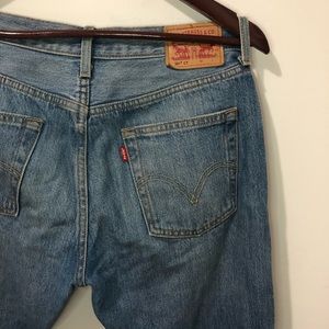 levi’s 501 mom jeans